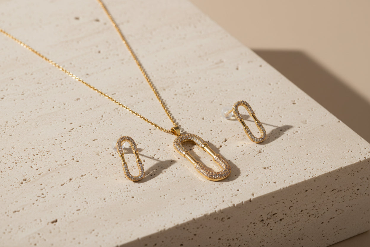 Pavé Link with crystal pendant Statement 18K Gold Plated Stainless Steel Set