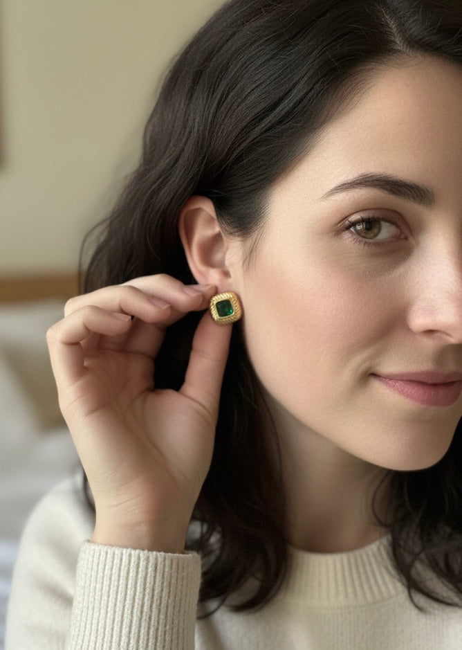 Emerald Radiance: Vintage Gold-Twist Square Studs