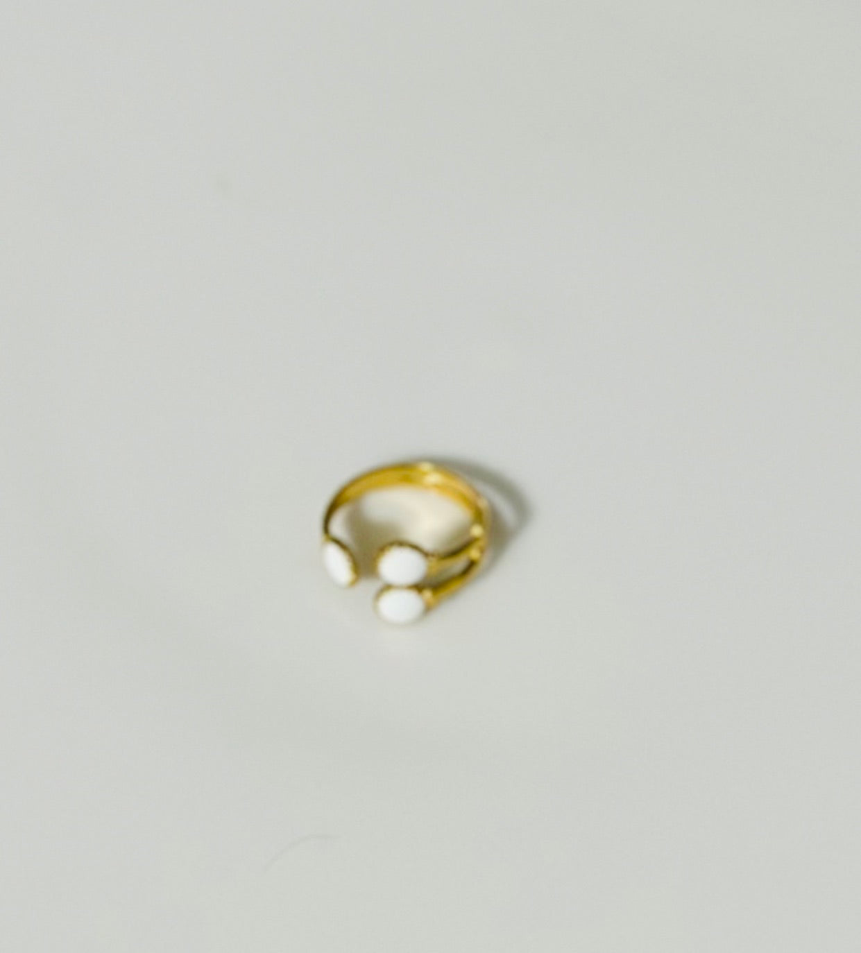 Anti Tarnish white 3 dots Ring