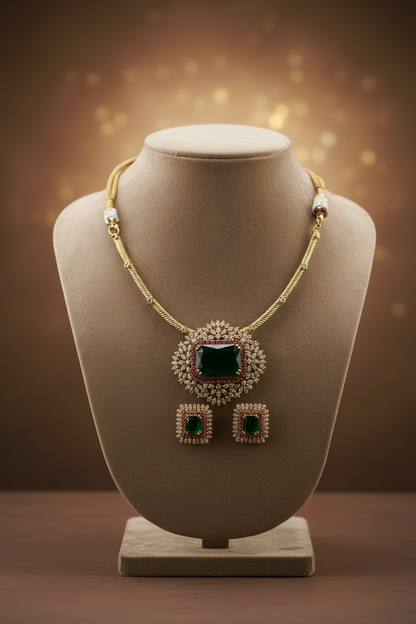 Regal Emerald Radiance: Vintage-Inspired Heirloom Kanti Set