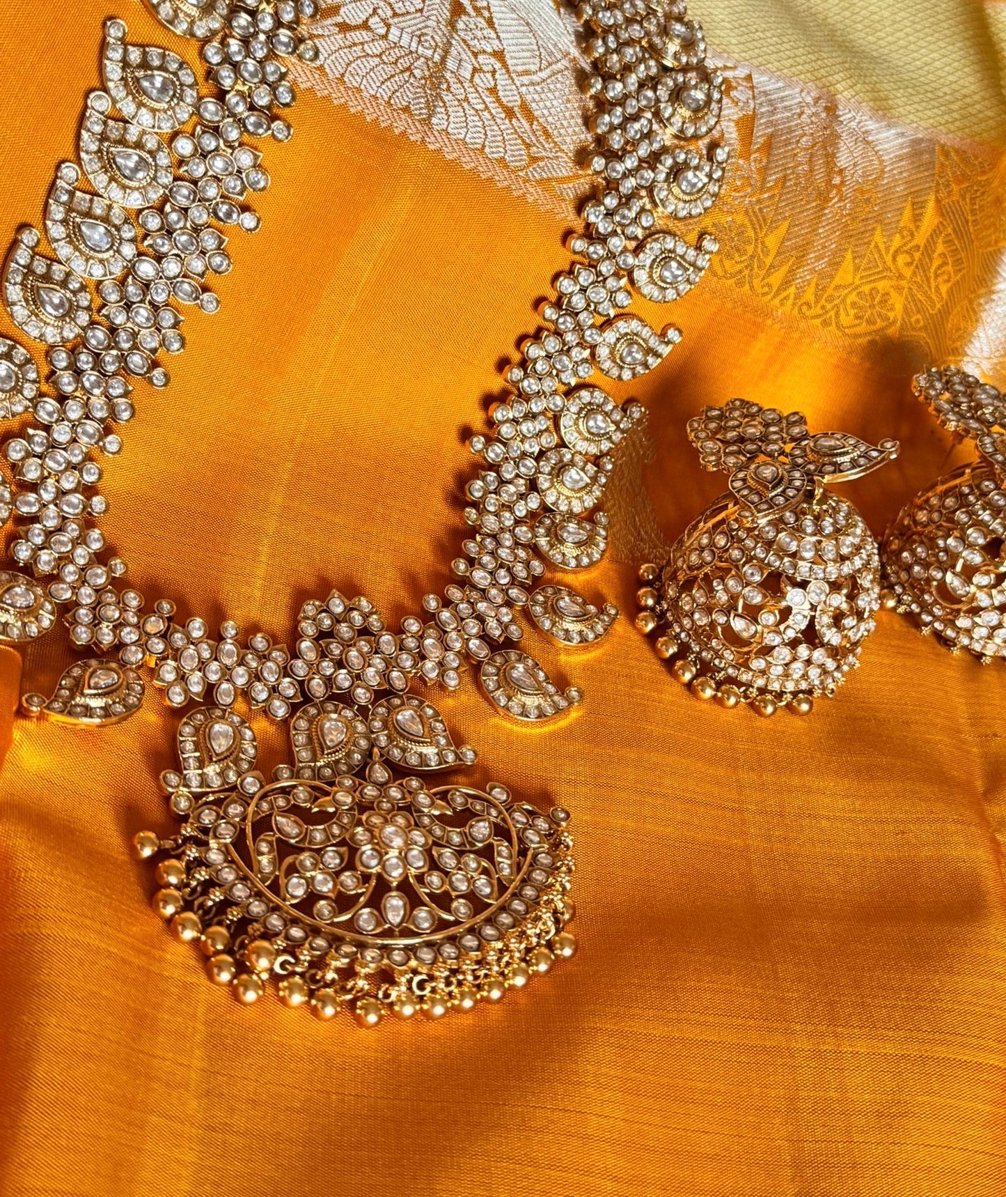 The Ishani White-Stone Grand Manga Haram Set