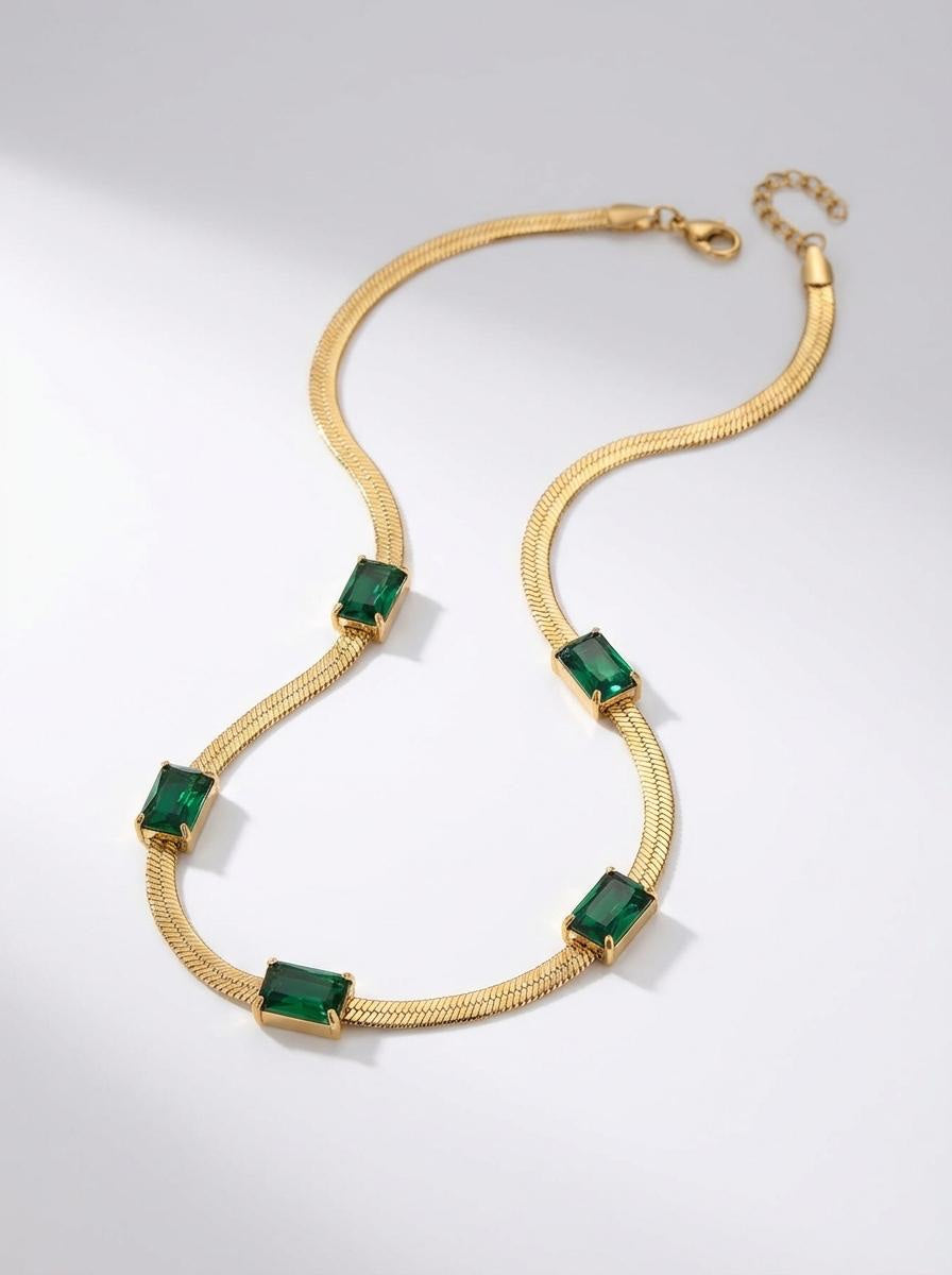 Emerald Radiance: Herringbone Statement Necklace