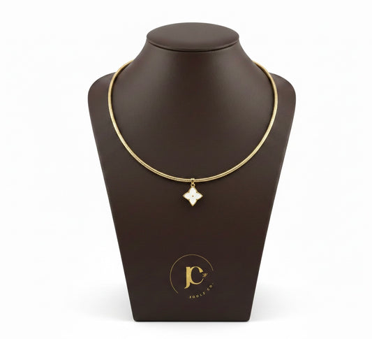 18K Gold Snake Chain Necklace with Mother of Pearl Floral Pendant