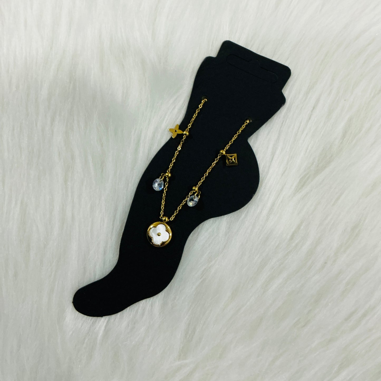Joolz Co. 18k Gold Plated Mother of Pearl Clover Anklet – Anti-Tarnish Celestial Charm