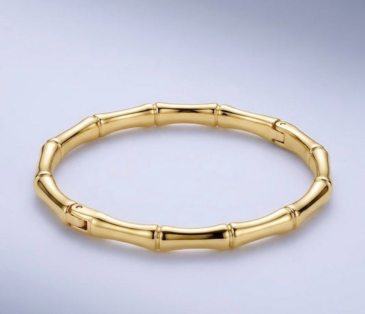 Secure and Sculpted Bamboo Motif Hinged Bangle in Mirror-Polished 18K Gold Plate
