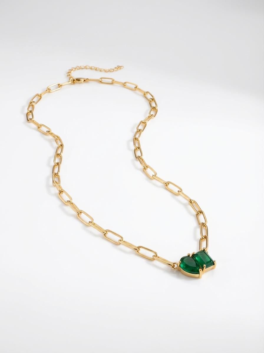 Emerald Radiance: Dual-Stone Gold Link Necklace